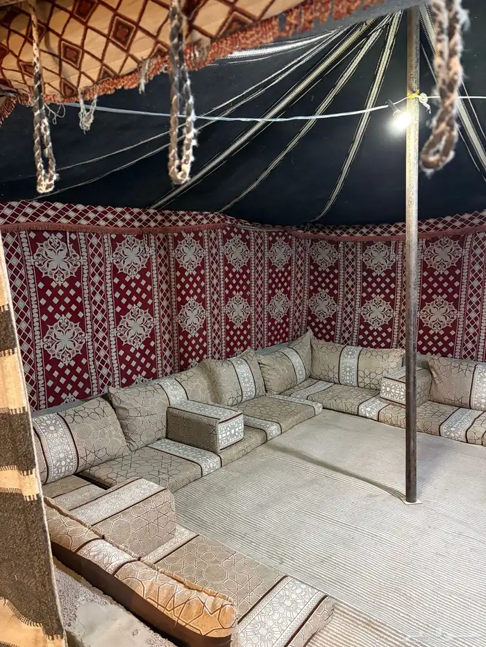 مخيم للإيجار ديراب 1