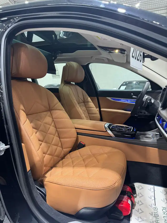 BMW 735i 2026 New ضمان وصيانة مجانية 8