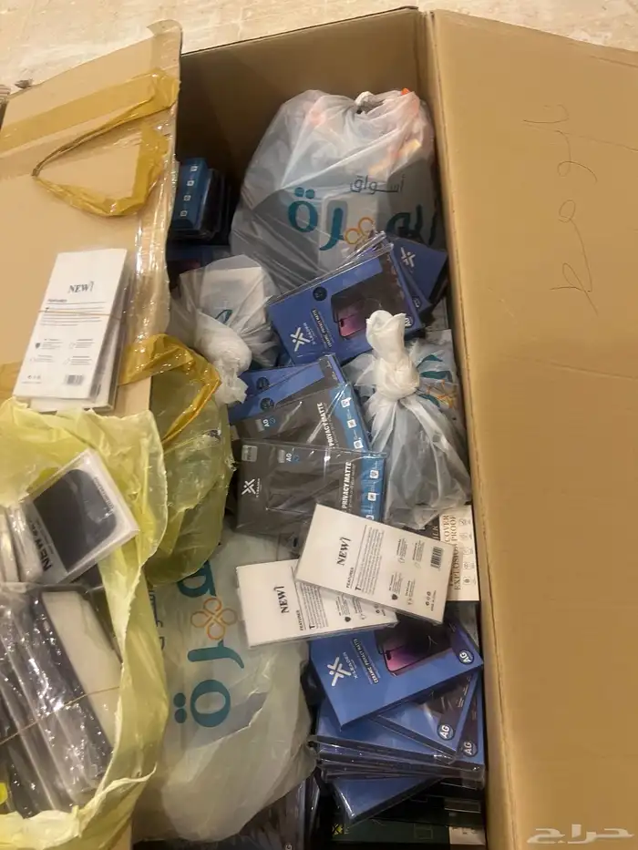 بضاعة محل اتصالات 3