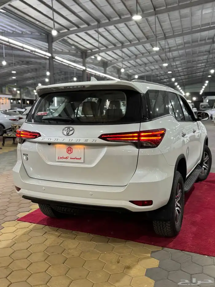 تويوتا   فورتشنر GX2 بنزين دبل 2026 جديد 125.350 شامل 5