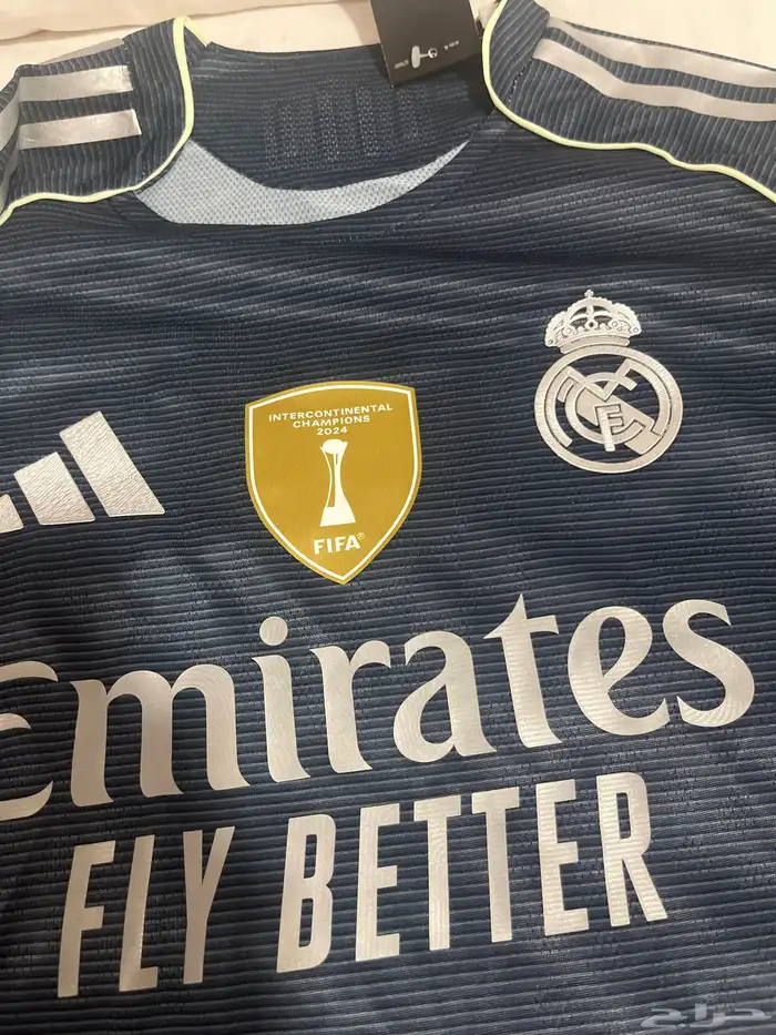 تيشيرت ريال مدريد الاحتياطي نسخة اللاعبين معى اسم مبابي 1