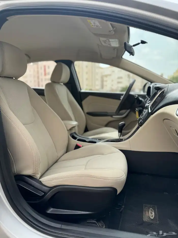 شيري اريزو 5 موديل 2023 السعر 23000 الف 15