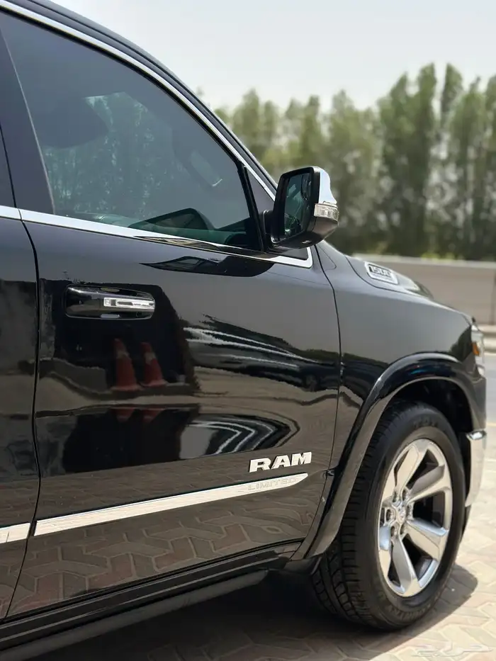 Dodge Ram Limited 2021 V8 16