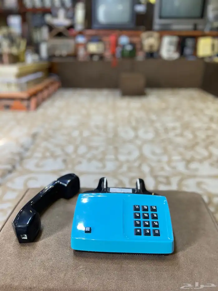 تليفون ارضي لون ازرق مخزن تراثي قديم 7