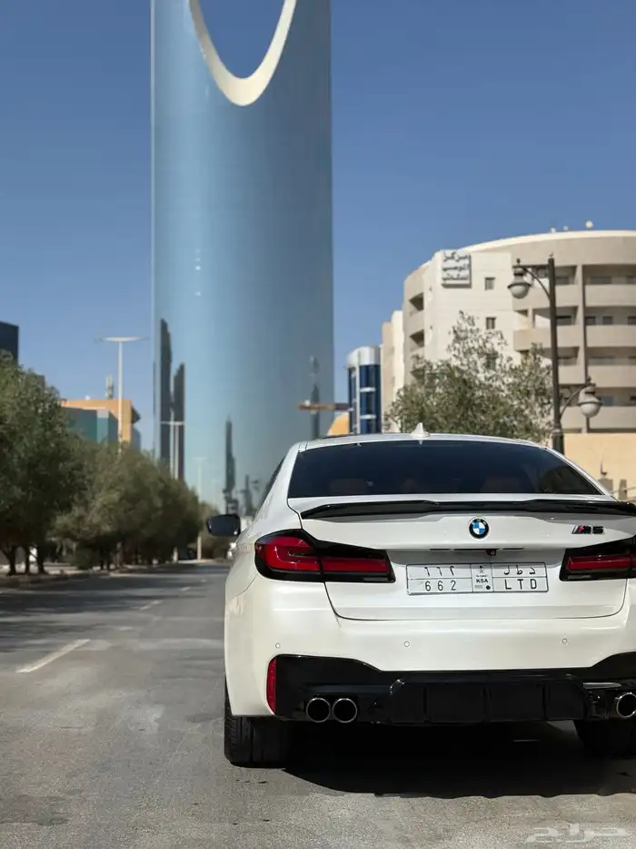 بي ام دبليو 520 2018 M 12