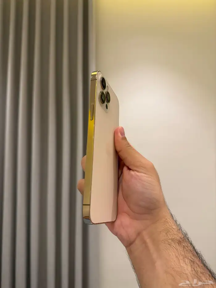 ايفون 12 برو ماكس 256 قيقا 1