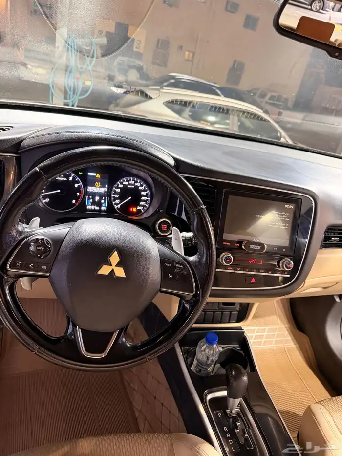 اوتلاندر - ميتسوبيشي 2020 1