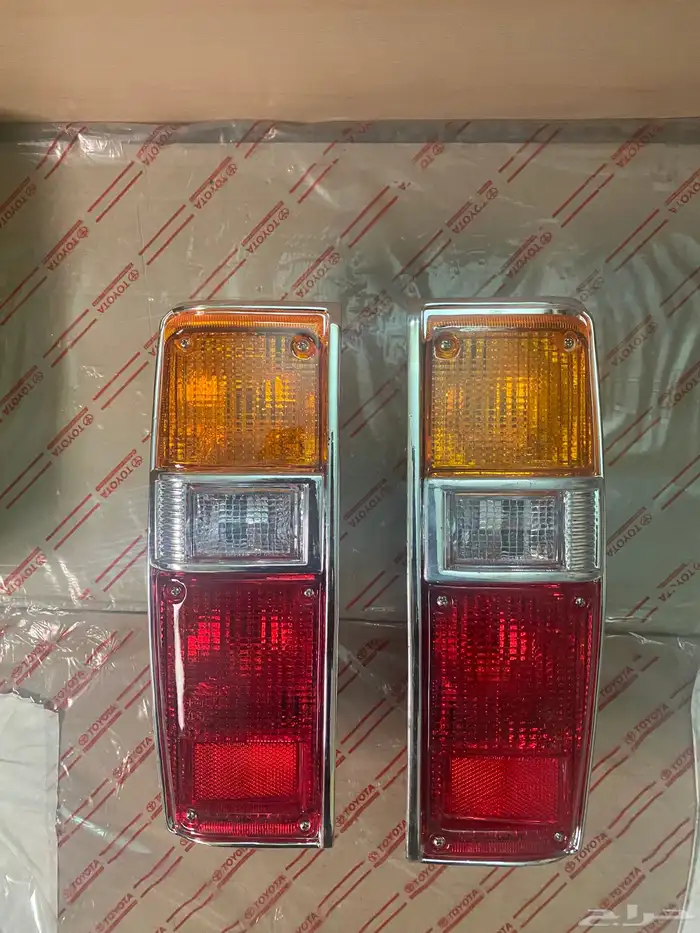 اسطبات خلفيه هايلكس 83 1