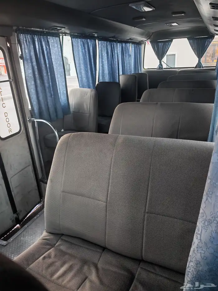 باص بنزين كوستر 30 راكب نظظيف عداد 190 الف 50