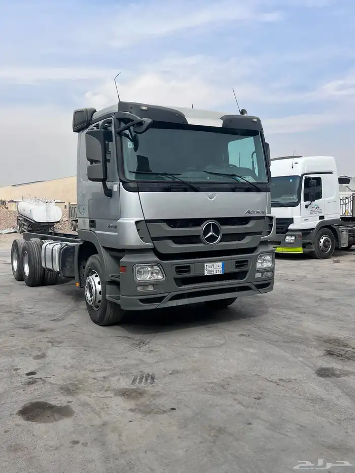 حراج معرض رائد للسيارات كل يوم جمعة بعد صلاة العصر 20