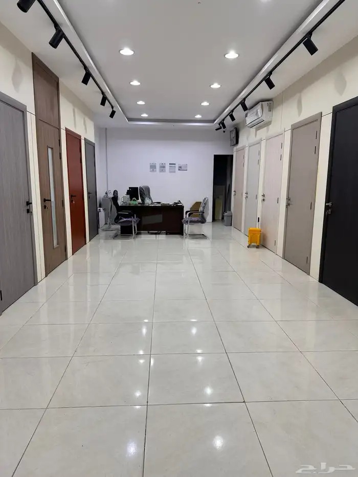 محل للتقبيل 1