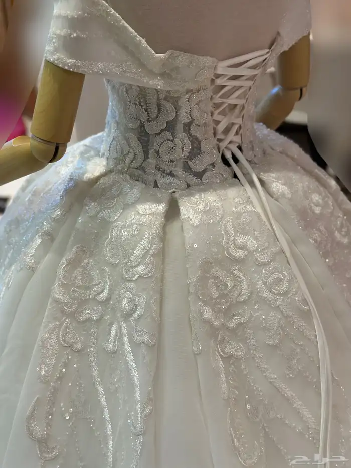 فستان للبيع 0