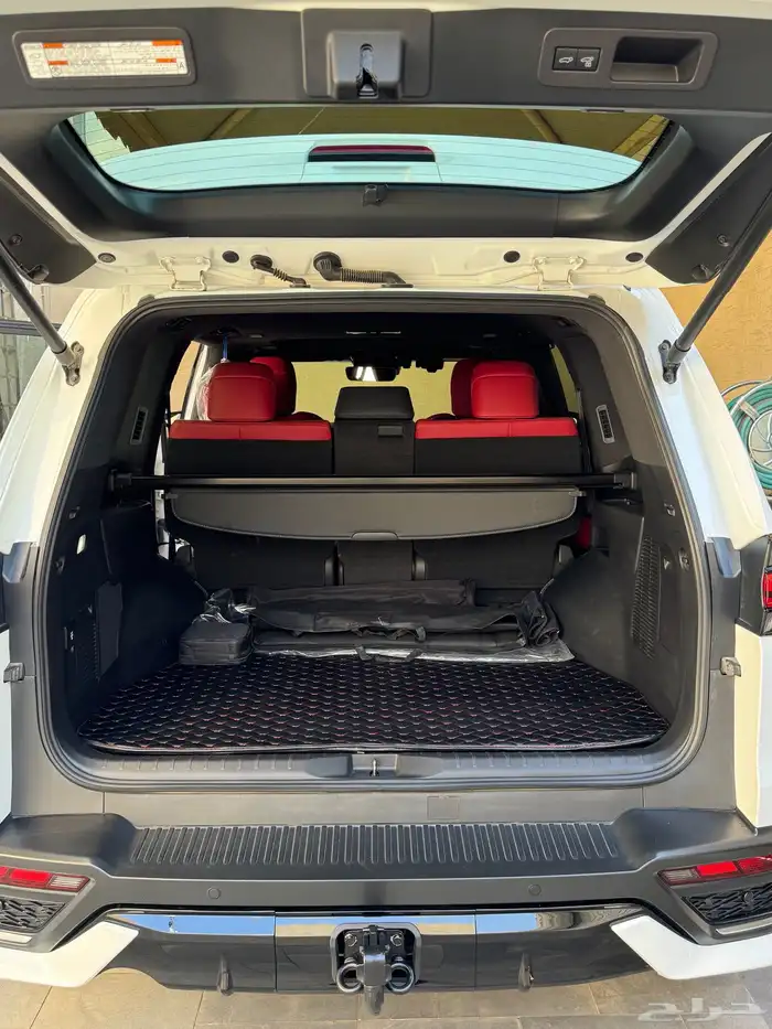 جيب لكزس F Sports LX2023 10