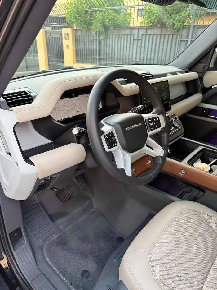 للبيع ديفندر 6 سلندر HSE 2023 8