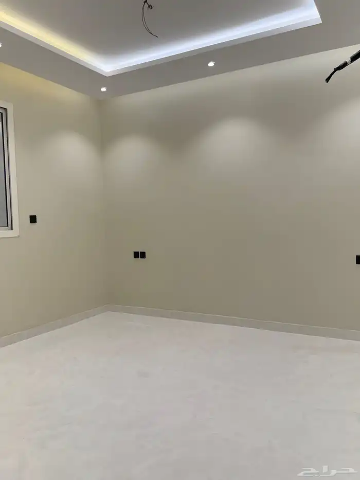 للبيع فلة دور وملحق على أرض كاملة حي الحمدانية 17