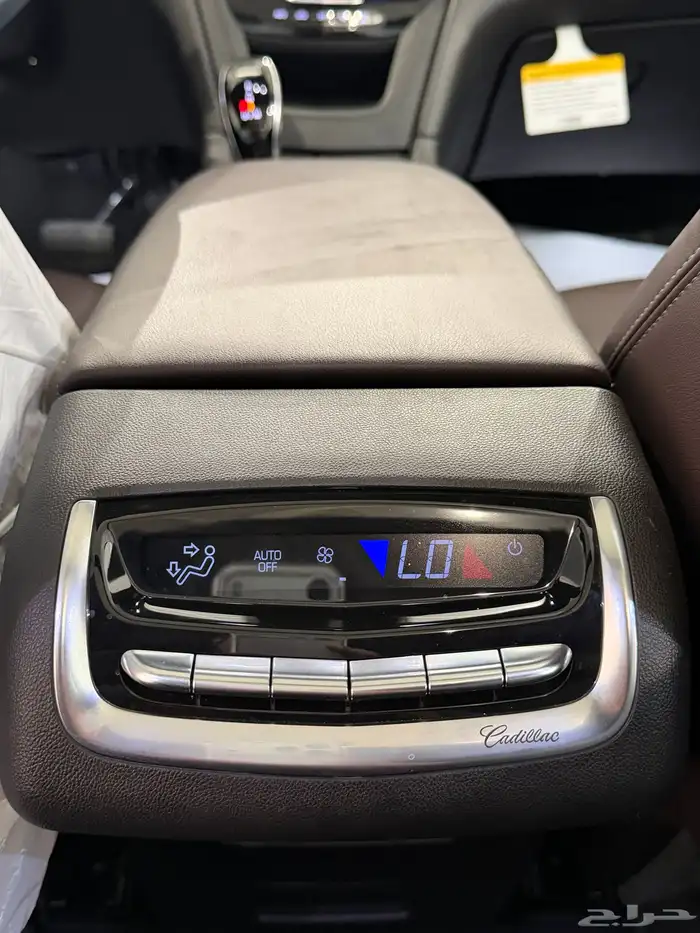 كاديلاك XT6 Premium Luxury 2021 مخزن عداد 12 ألف سعودي 35