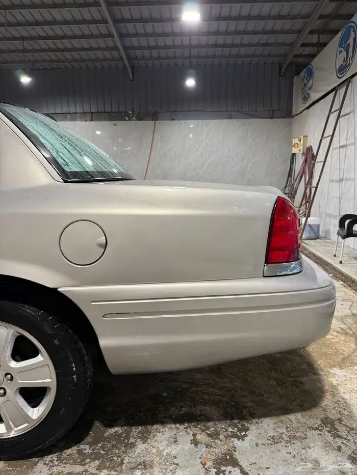 فورد فكتوريا 2010 5