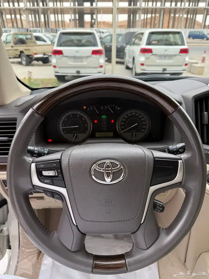 لاندكروزر GX.سعودي 6 سلندر 2021 عداد قليل مالك اول 16