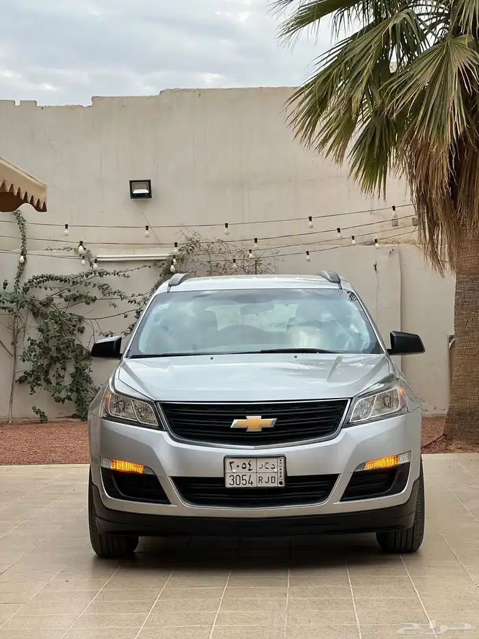 شفرولية ترافيس 2017V6 عداد قليل سعودي صيانات منتظمه بالوكال 1