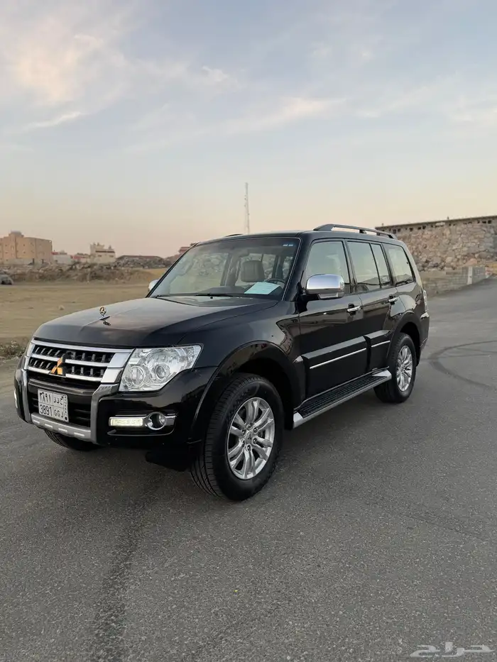 باجيرو 2017 GLS عداد 172 الف كم فقط. 0