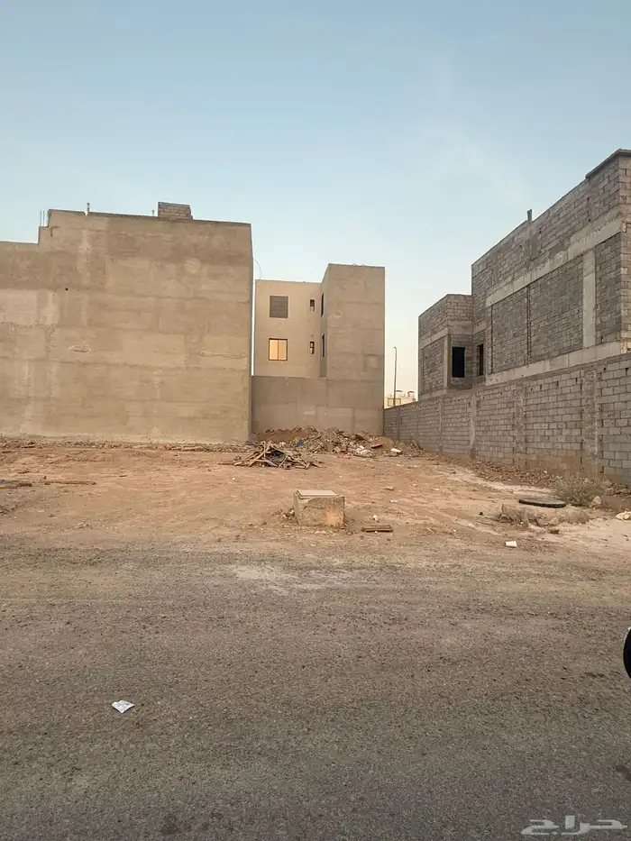 للبيع ارض في مخطط النبلاء م250 شارع 16 غربي خلف نفط 7