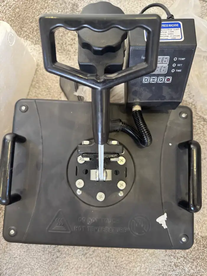 طابعة DTF لطباعة على الاقمشة ومكبس جديدة 1