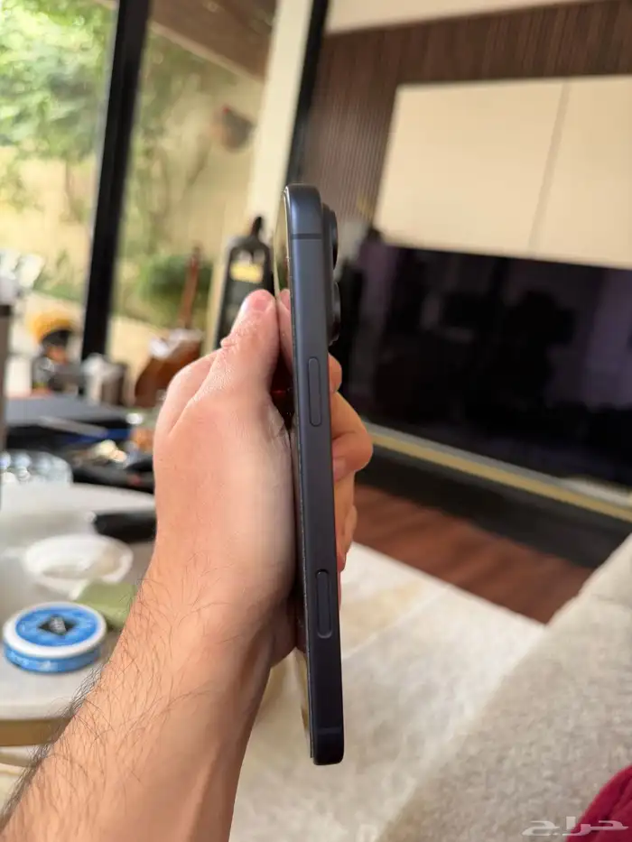 ايفون 17 برو ماكس - لون كحلي 2