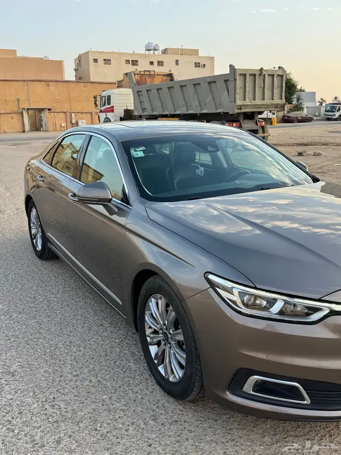 فور تورس اعلاني السابق 6