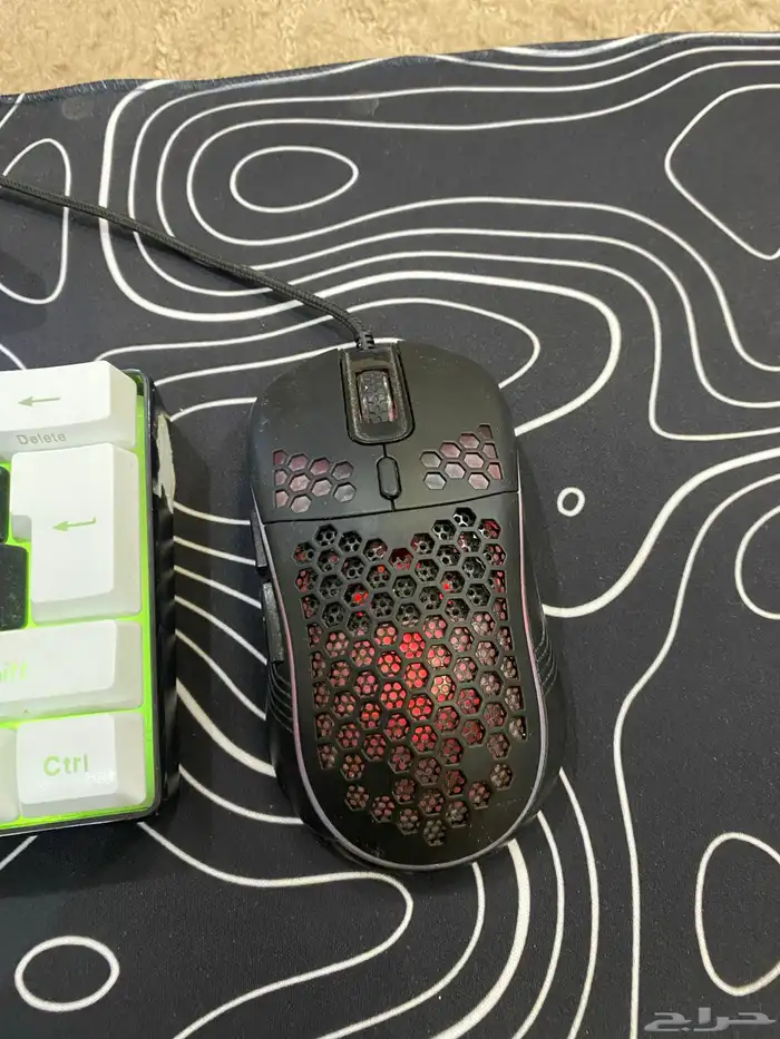 كيبورد و ماوس و ساعة رقمية و ماوس باد 2