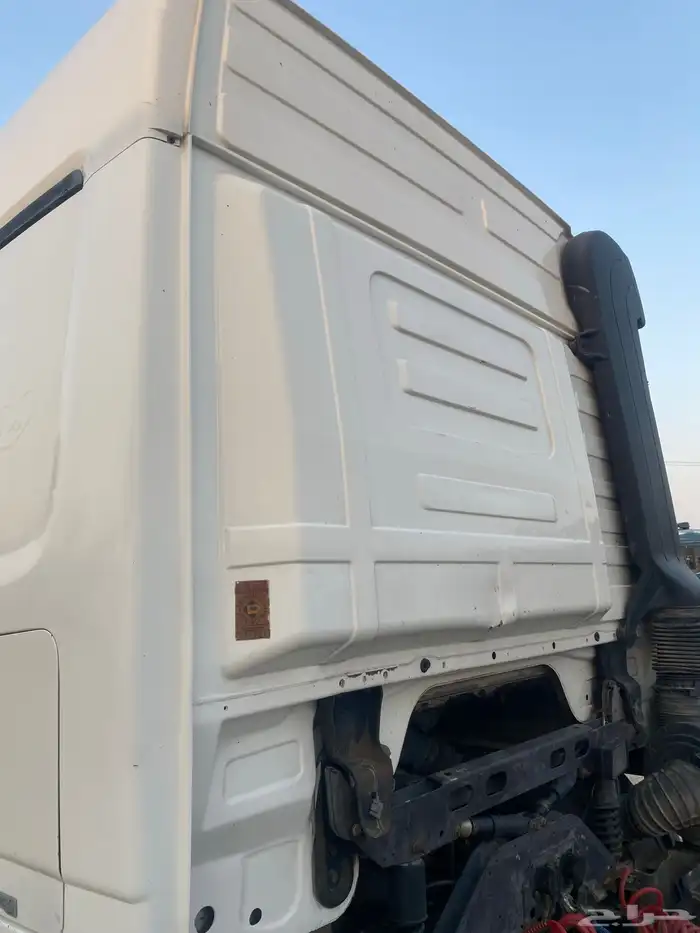 للبيع راس أكتروس 2009 نقل عام 9