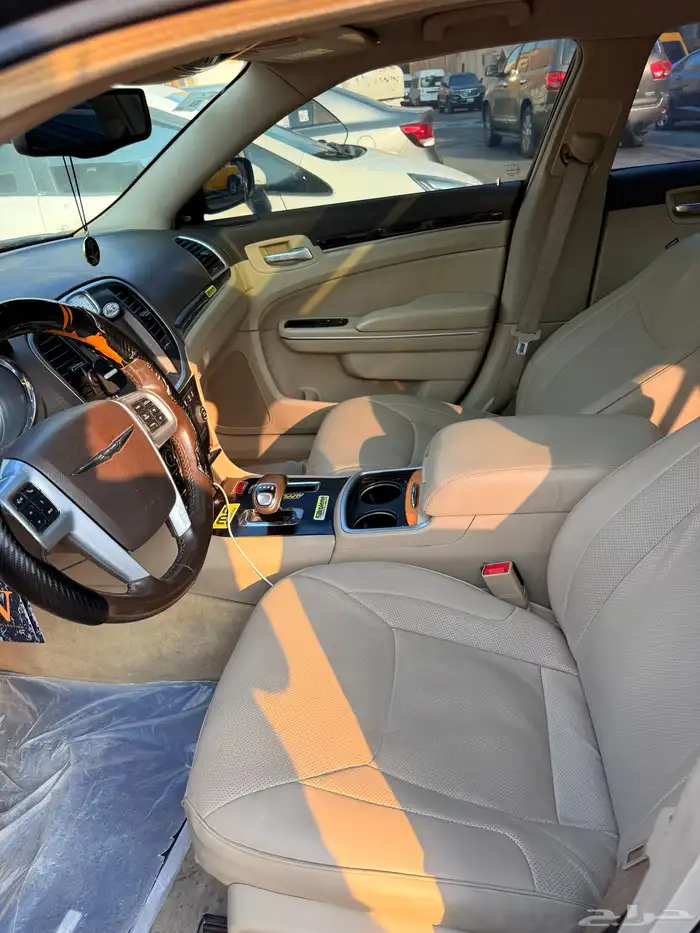 للبيع كرايسلر فل كامل C300 Limited 2014 11