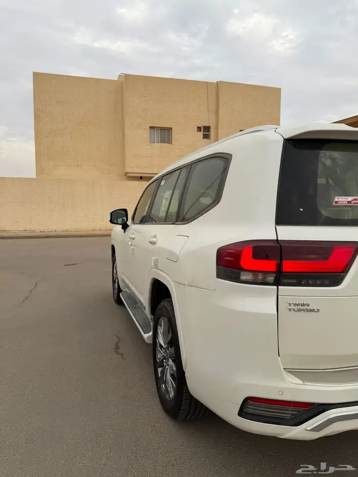 تويوتا جى اكس آر 2024 رقم (3) اول مالك 17