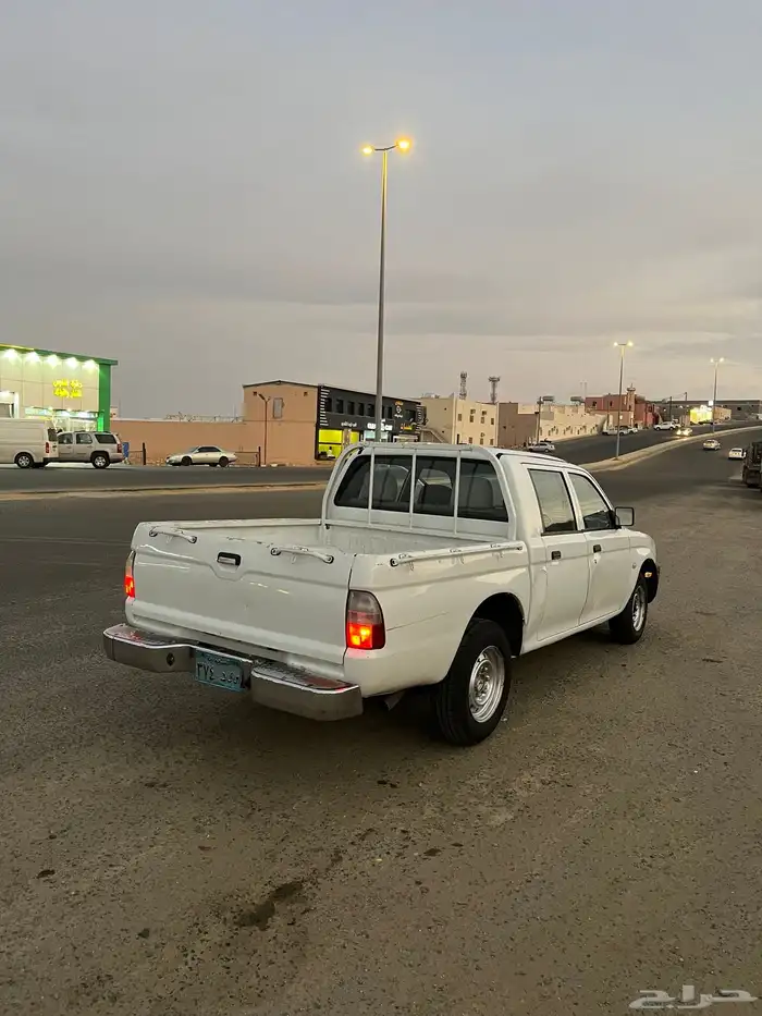 متسوبيشي L200 1