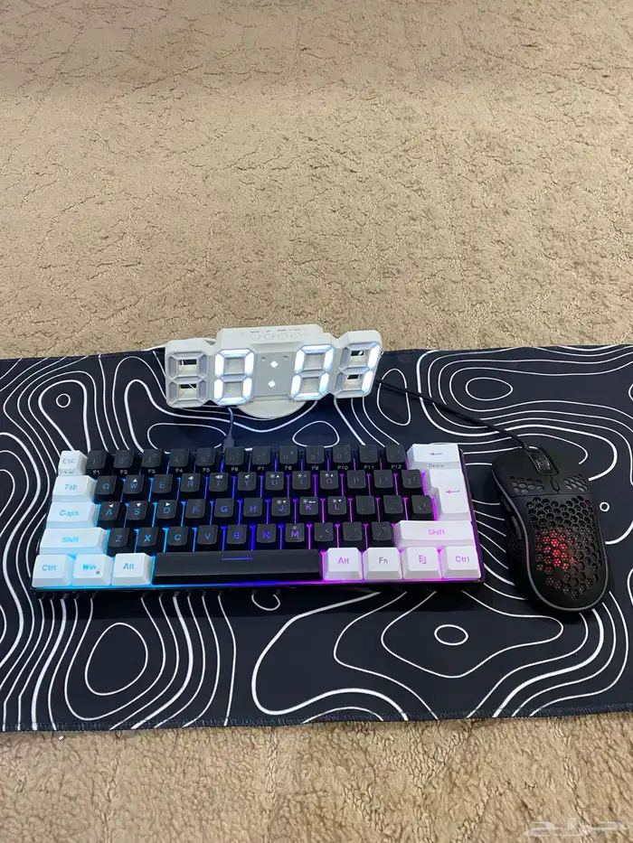 كيبورد و ماوس و ساعة رقمية و ماوس باد 1