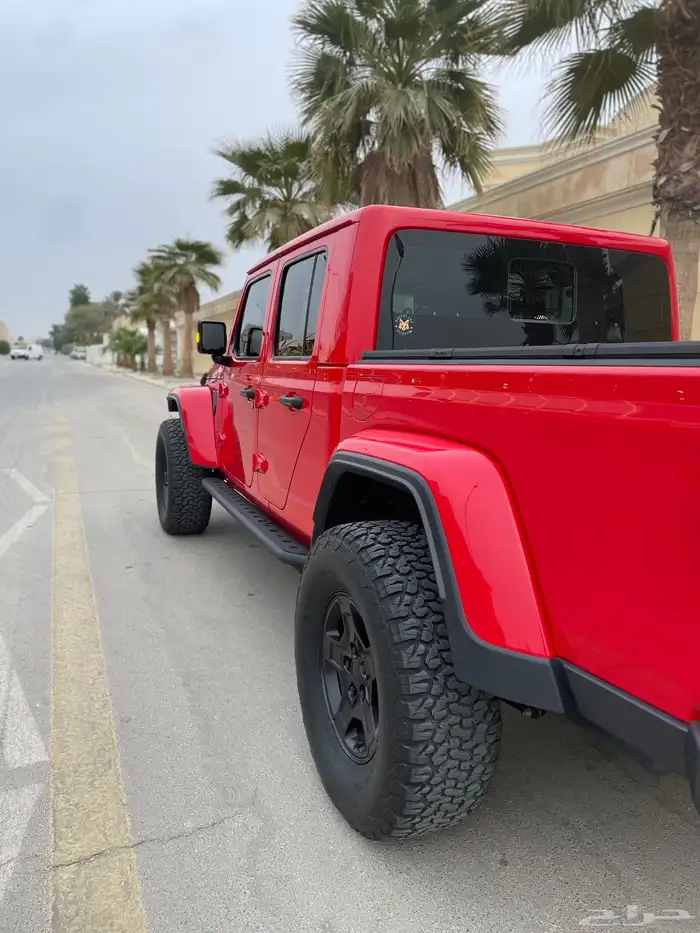 جيب جلاديتور 2021 ( لون مميز ) 11