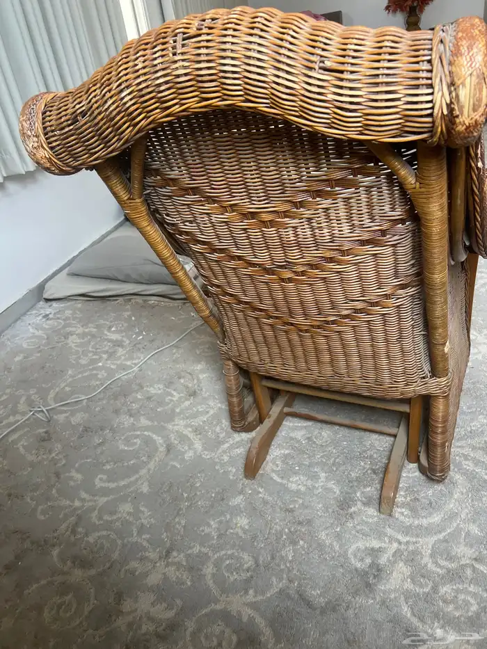 كرسي هزاز خشبي 1