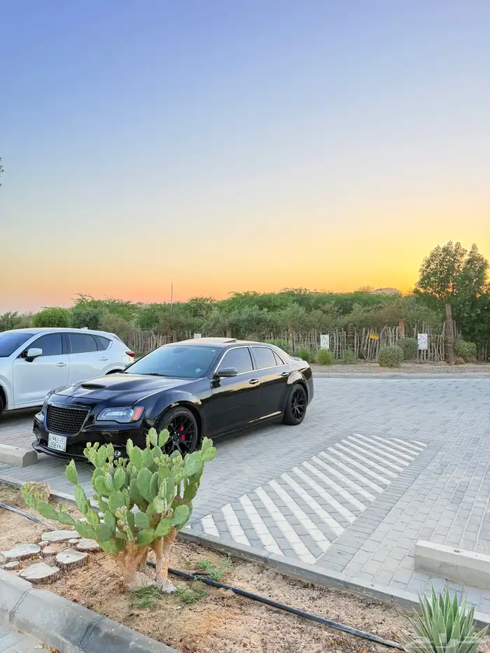 للبيع كرايسلر فل كامل C300 Limited 2014 8