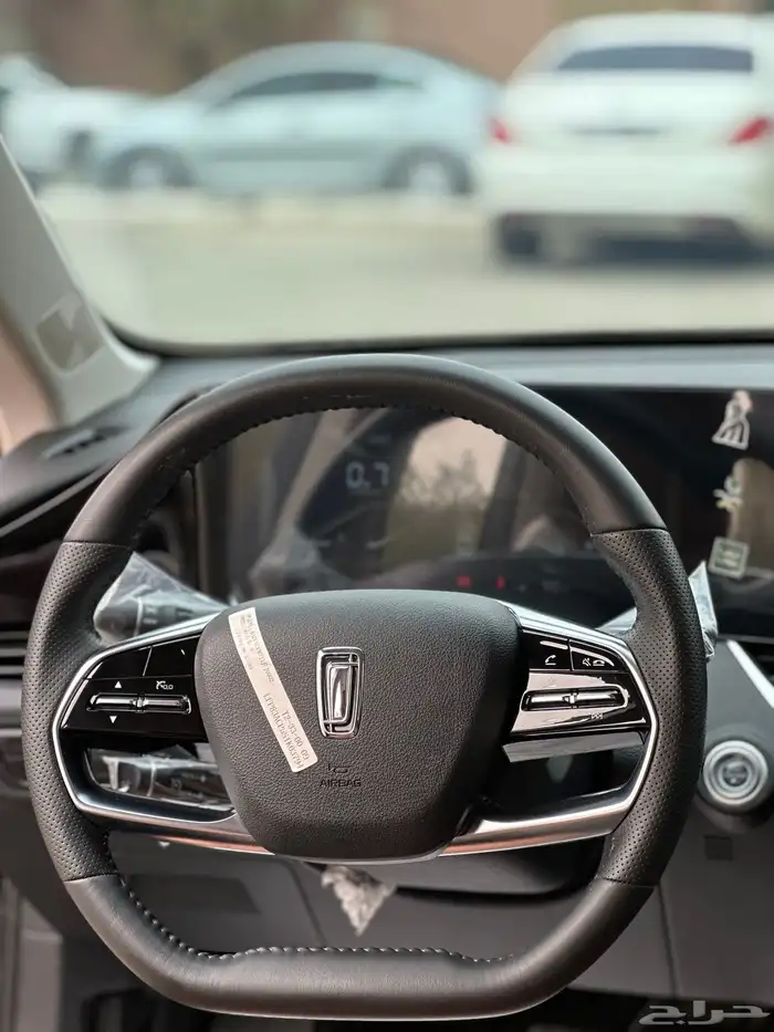 فاو بسترن B70 2025 للتنازل 11