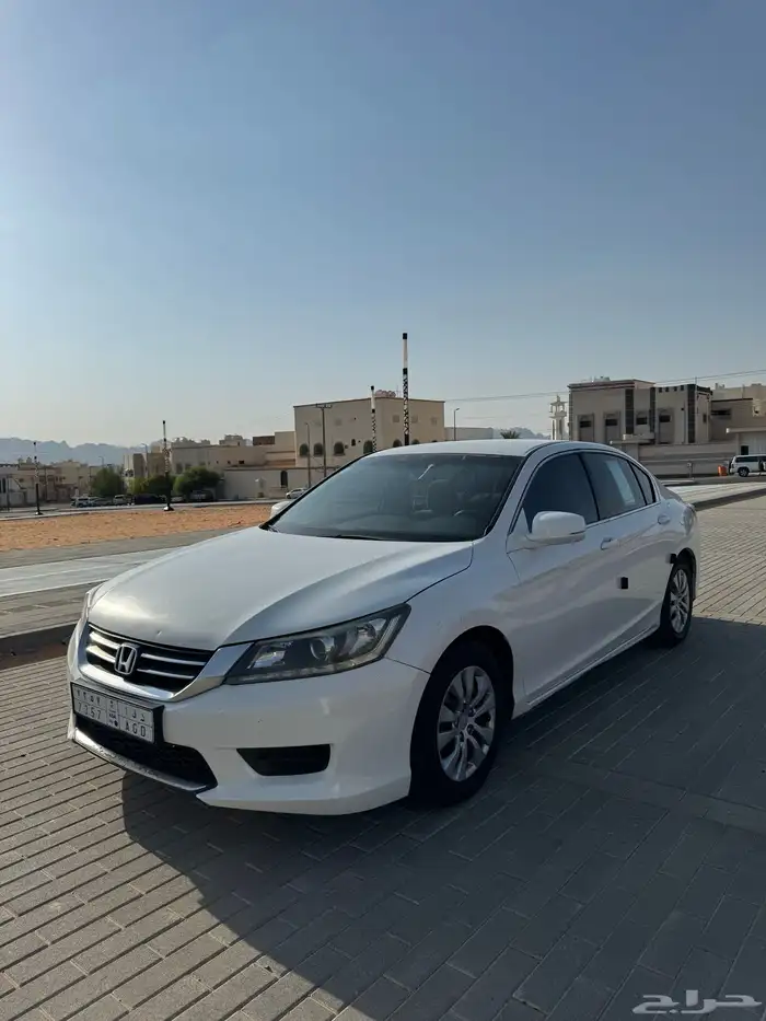 للبيع هوندا اكورد موديل 2013 ستاندر سعودي 0