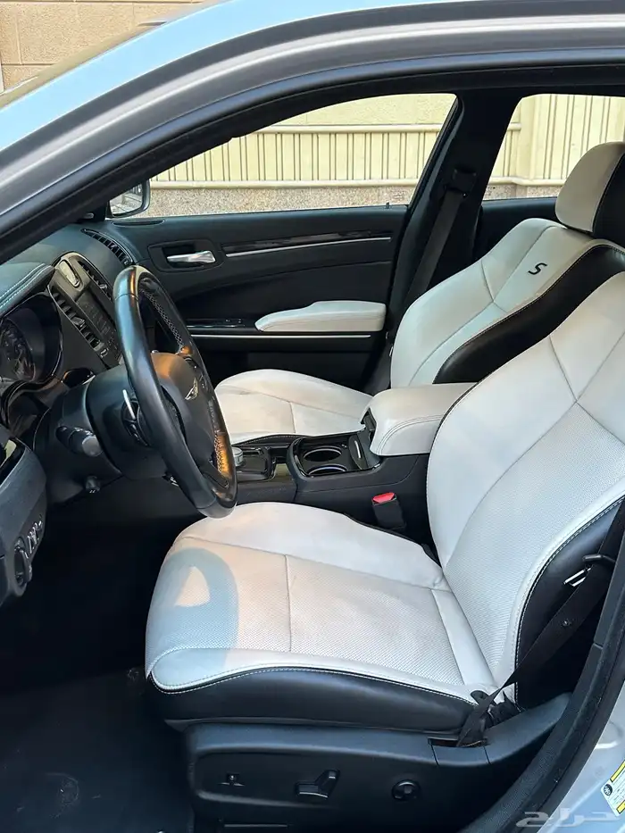 كرايزلر 2021 C300 7