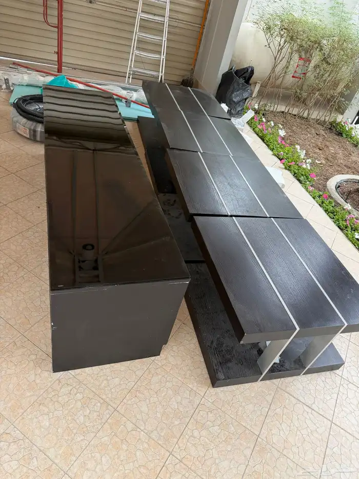 طاولة تلفزيون و3طولات لوجه الله الي يحتاجها 0