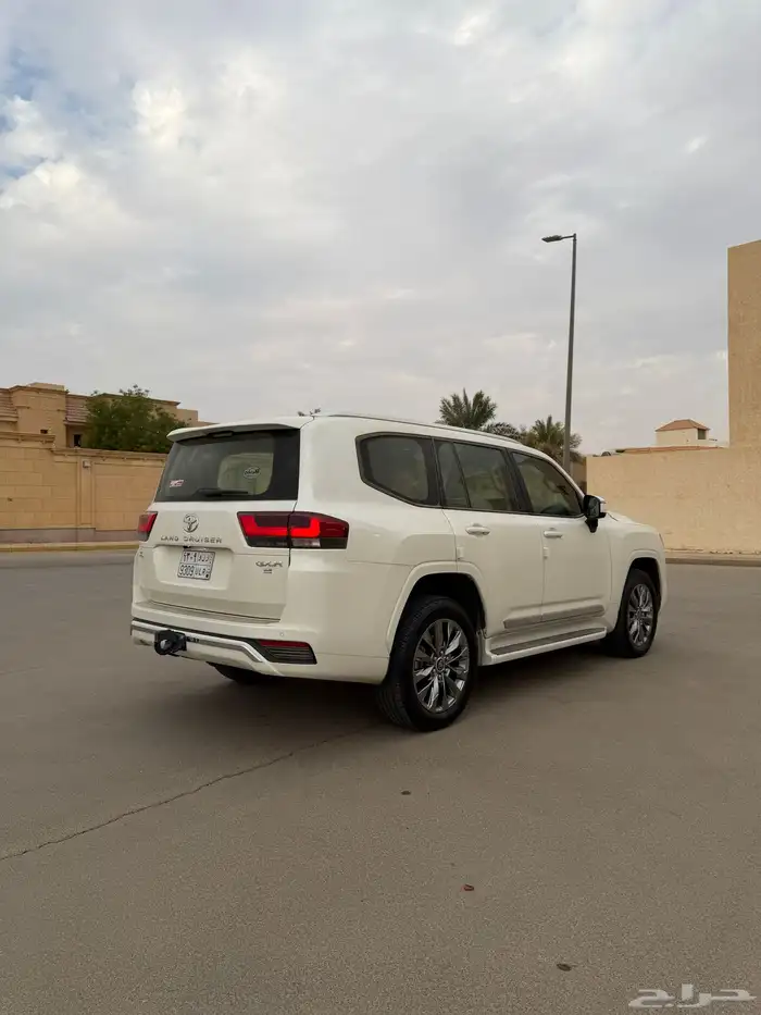 تويوتا جى اكس آر 2024 رقم (3) اول مالك 5