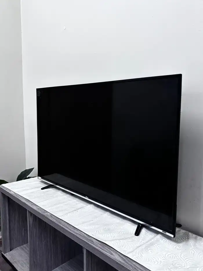 تلفزيون عادي مستعمل شبه جديد 1