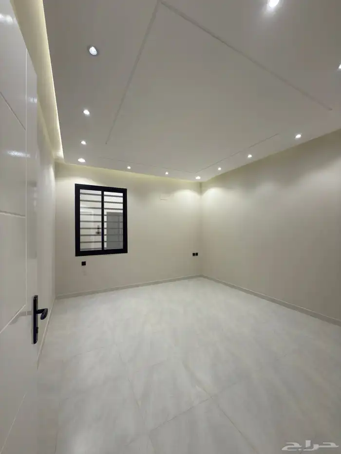 شقه علويه 6 غرف بدرج داخلي للسطح ابها قرب المطار-بسعر540الف 20