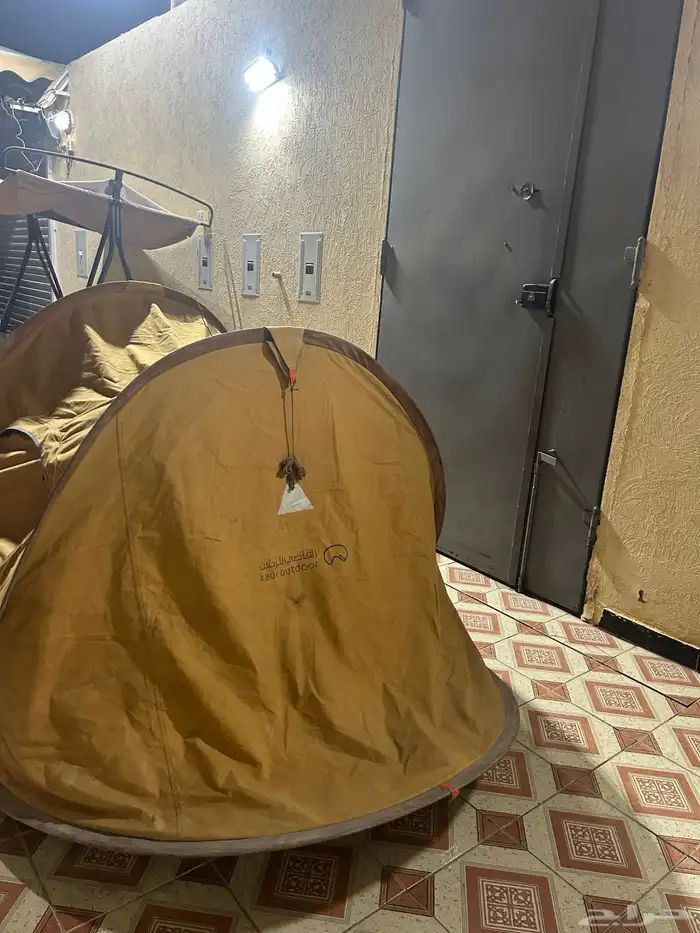 خيمه جديده كبيره تكفي 7 اشخاص السوم من 500 ريال والحد قريب 10