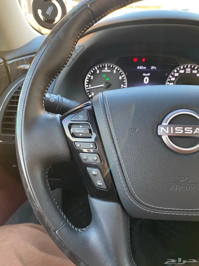 باترول بلاتينيوم 2023 V6 فل كامل مخزن 39