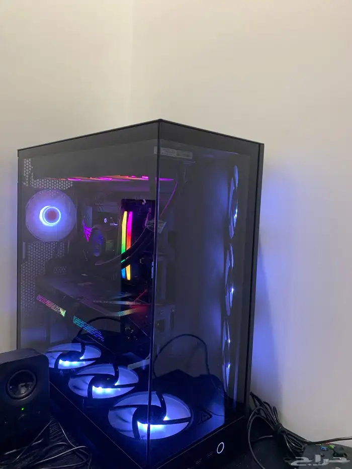 بي سي بمواصفات عالية للبيع 1