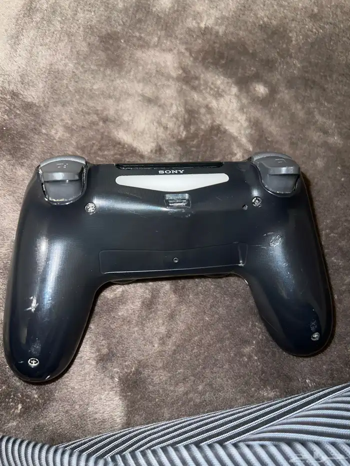 يد سوني فور اصليه 1