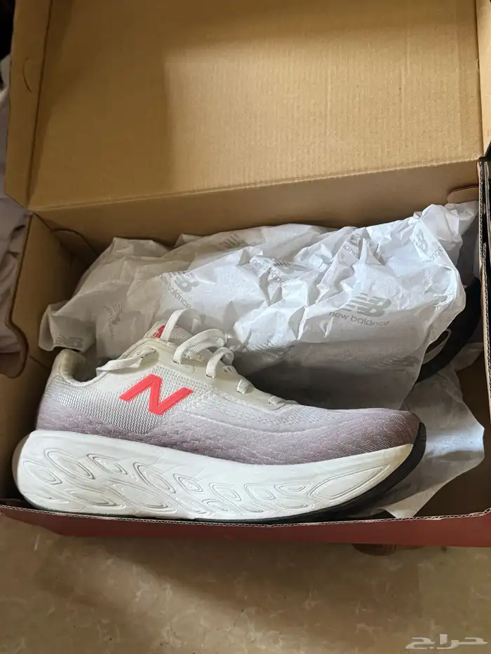 شوز نيو بالانس 4