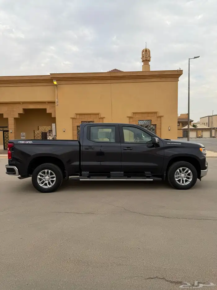 شفرولية سلفرادو موديل 2024عداداصفار صادر لة لوحات 8